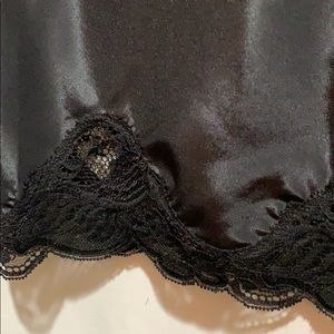 LADY LYNNE VTG BLACK HALF SLIP SZ 29” LACE HEM